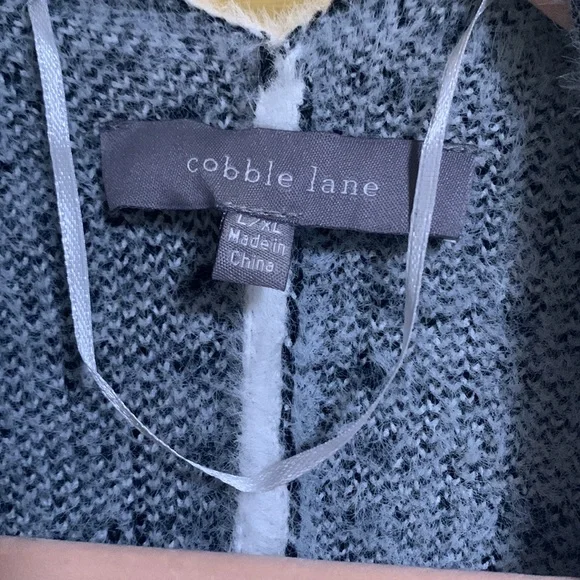 Beautiful Cobble Lane Poncho NWOT - Picture 6 of 6